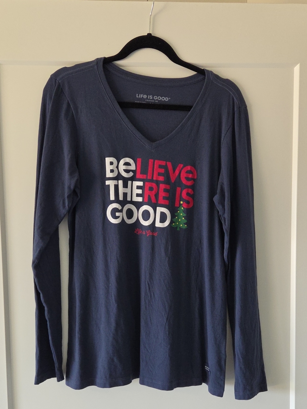 Life is Good Women's Navy 'Believe There Is Good' V-Neck Long Sleeve Tee